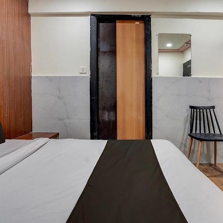 Hotel O Palak Palace 阿穆达巴 外观 照片